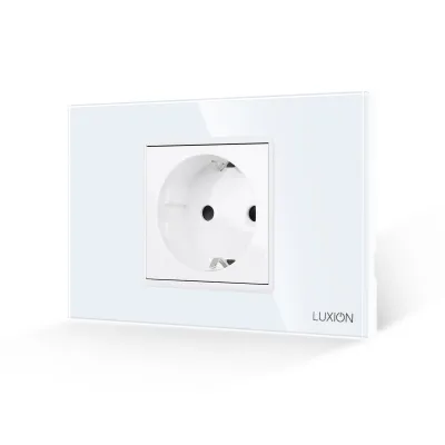 Priza Simpla Luxion Standard Italian 2/3M cu Rama din Sticla